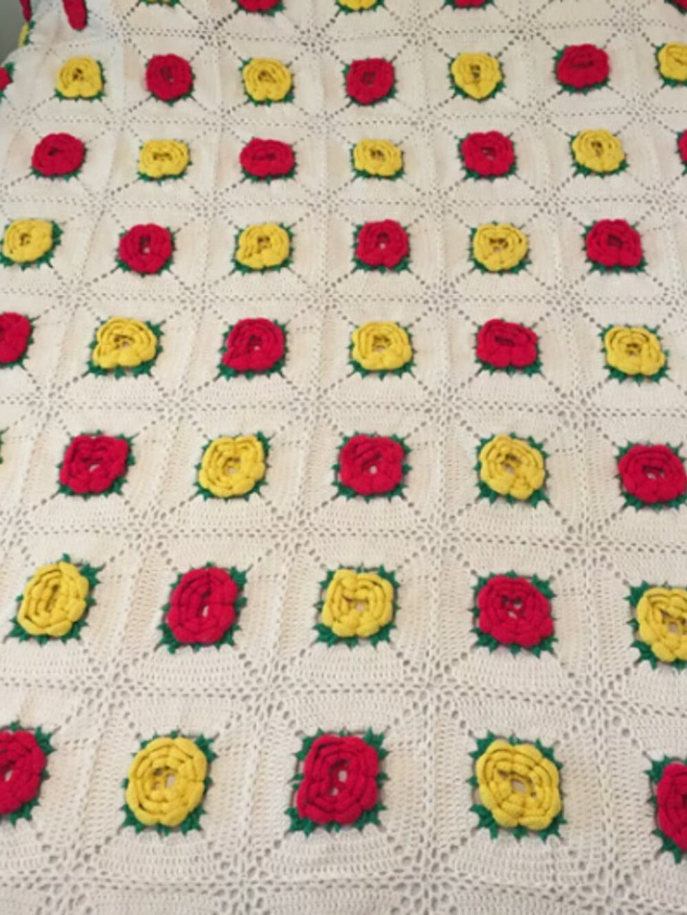 Vintage 3D Granny Square Raised Flowers Crochet Afghan Blanket 74" x 92"